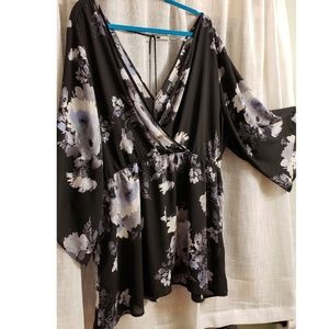Torrid size 3 blouse top